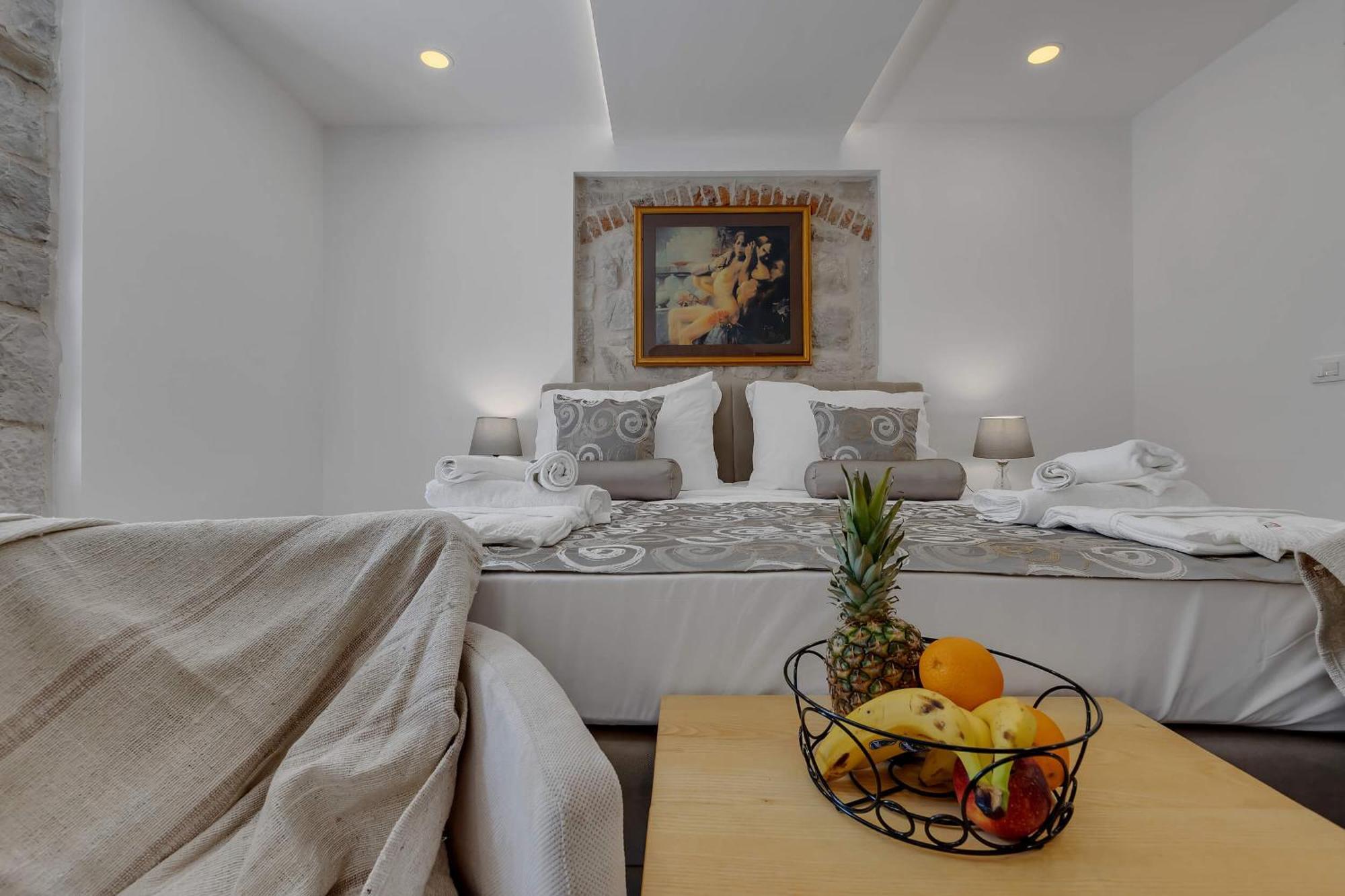 Luxury Rooms Palace B&B Makarska Exterior foto